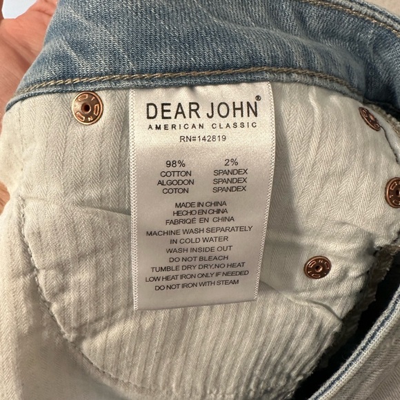 Dear John shorts - Picture 4 of 4